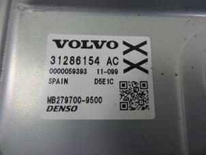 Inspuitcomputer van een Volvo XC60 I (DZ) 3.0 T6 24V AWD 2011