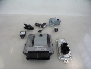 Gebruikte Inspuitcomputer Landrover Discovery Sport (LC) 2.0 TD4 180 16V Prijs € 450,00 Margeregeling aangeboden door Autobedrijf Broekhuis B.V.