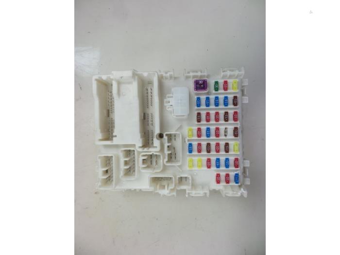 Zekeringkast van een Suzuki Vitara (LY/MY) 1.6 16V DDiS AllGrip 2015