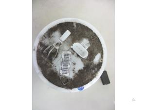 Gebruikte Tank element Pomp Ford Fiesta 6 (JA8) 1.6 16V Ti Prijs € 35,00 Margeregeling aangeboden door Autobedrijf Broekhuis B.V.