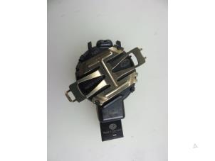 Gebruikte Regensensor Hyundai i20 (GBB) 1.0 T-GDI 100 12V Prijs € 25,00 Margeregeling aangeboden door Autobedrijf Broekhuis B.V.