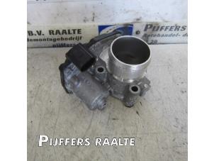 Gebruikte Gasklephuis Ford Fiesta 6 (JA8) 1.0 EcoBoost 12V Sport Prijs € 50,00 Margeregeling aangeboden door Pijffers B.V. Raalte