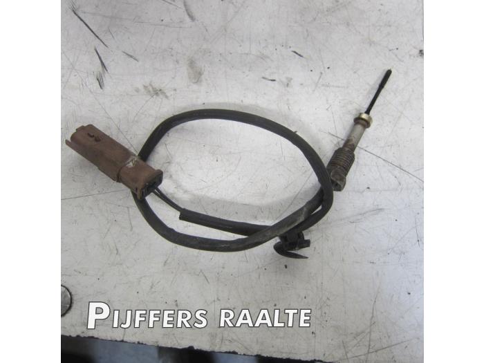 Gebruikte Uitlaat temperatuursensor Peugeot Expert (G9) 2.0 HDi 140 16V Prijs € 25,00 Margeregeling aangeboden door Pijffers B.V. Raalte
