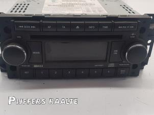 Gebruikte Radio CD Speler Dodge Caliber 1.8 16V Prijs € 75,00 Margeregeling aangeboden door Pijffers B.V. Raalte