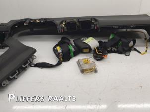 Gebruikte Airbag Set + Module Toyota Corolla (E15) 1.4 D-4D 90 Prijs € 650,00 Margeregeling aangeboden door Pijffers B.V. Raalte