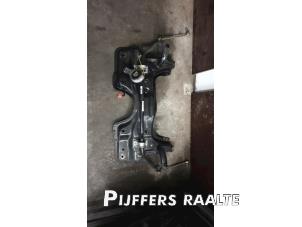 Gebruikte Subframe Opel Combo 1.6 CDTI 16V Prijs € 100,00 Margeregeling aangeboden door Pijffers B.V. Raalte