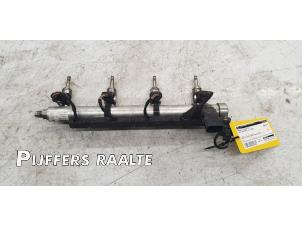 Gebruikte Injector brug Opel Insignia 2.0 Turbo 16V 4x4 Ecotec Prijs € 200,00 Margeregeling aangeboden door Pijffers B.V. Raalte