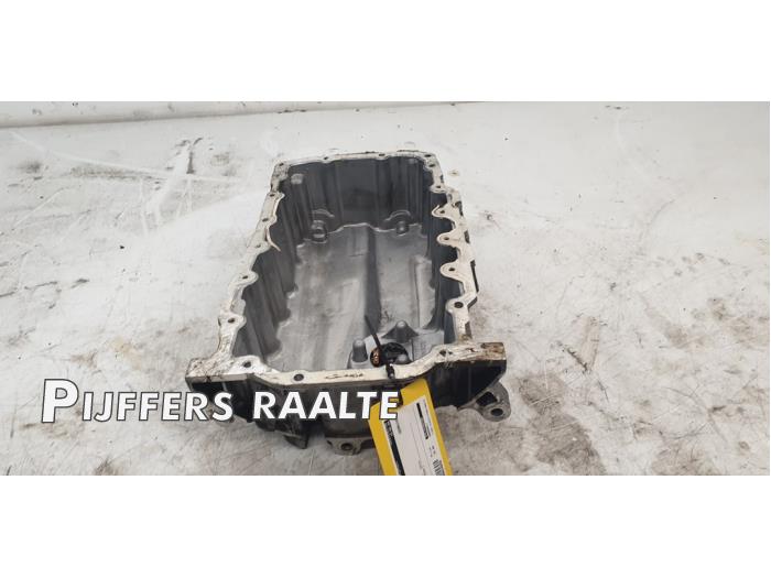 Gebruikte Carterpan Volkswagen Golf V (1K1) 2.0 TDI DPF Prijs € 30,00 Margeregeling aangeboden door Pijffers B.V. Raalte