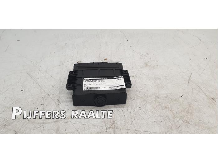 Gebruikte Computer Automatische Bak Volkswagen Transporter T5 2.5 TDi Prijs € 150,00 Margeregeling aangeboden door Pijffers B.V. Raalte