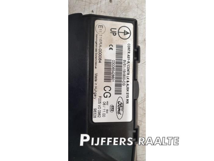 Computer Body Control van een Ford Fiesta 6 (JA8) 1.6 TDCi 16V 90 2009