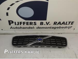 Gebruikte Grille Volvo S60 I (RS/HV) 2.4 20V 140 Prijs € 55,00 Margeregeling aangeboden door Pijffers B.V. Raalte