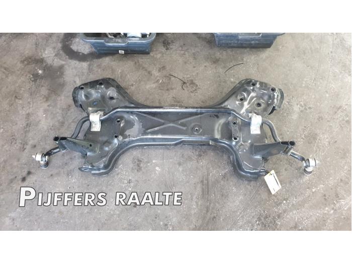 Gebruikte Subframe Fiat Ducato (250) 2.3 D 160 Multijet AdBlue Prijs € 220,00 Margeregeling aangeboden door Pijffers B.V. Raalte