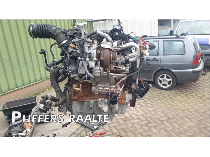 Motor van een Renault Megane III Grandtour (KZ) 1.5 dCi 110 2014