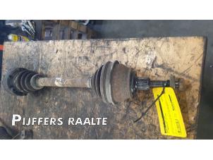 Gebruikte Cardanas links-voor (VWA) Volkswagen Transporter T4 2.5 TDI Prijs € 35,00 Margeregeling aangeboden door Pijffers B.V. Raalte