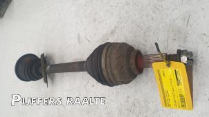 Gebruikte Cardanas links-voor (VWA) Opel Vivaro 2.5 DTI 16V Prijs € 50,00 Margeregeling aangeboden door Pijffers B.V. Raalte