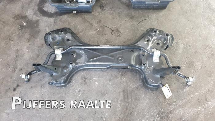 Gebruikte Subframe Fiat Ducato (250) 2.3 D 160 Multijet AdBlue Prijs € 220,00 Margeregeling aangeboden door Pijffers B.V. Raalte