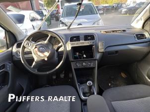 Gebruikte Buitenspiegel rechts Volkswagen Polo V (6R) 1.2 TDI 12V BlueMotion Prijs € 35,00 Margeregeling aangeboden door Pijffers B.V. Raalte