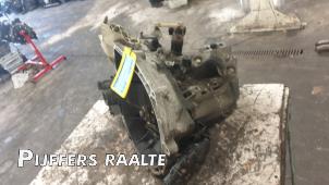 Gebruikte Versnellingsbak Peugeot 207/207+ (WA/WC/WM) 1.4 16V VTi Prijs € 200,00 Margeregeling aangeboden door Pijffers B.V. Raalte