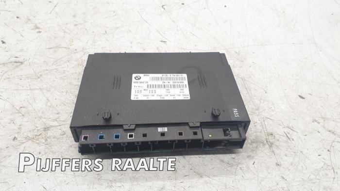 Gebruikte Computer stoel BMW 3 serie (E92) 325i 24V Prijs € 75,00 Margeregeling aangeboden door Pijffers B.V. Raalte