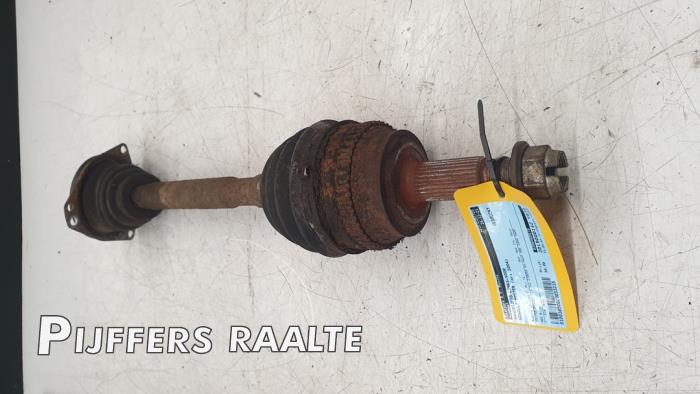 Gebruikte Steekas links-voor Renault Master II (FD/HD) 2.5 dCi 16V 100 Prijs € 50,00 Margeregeling aangeboden door Pijffers B.V. Raalte