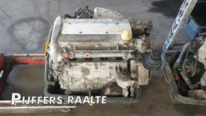 Motor van een Saab 9-3 II Sport Sedan (YS3F) 1.8t 16V 2006
