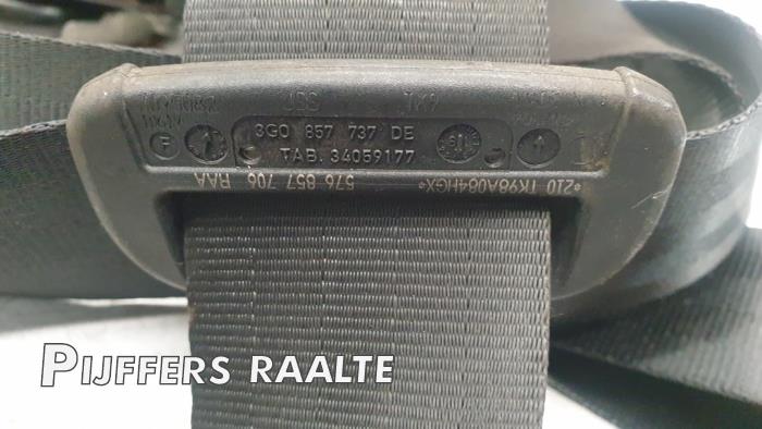 Veiligheidsgordel rechts-voor van een Seat Ateca (5FPX) 1.5 TSI 16V 2019