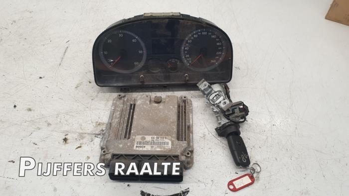 Gebruikte Kontaktslot + computer Volkswagen Caddy III (2KA,2KH,2CA,2CH) 2.0 SDI Prijs € 200,00 Margeregeling aangeboden door Pijffers B.V. Raalte