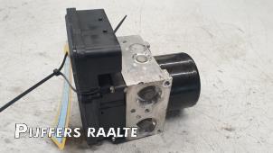 Gebruikte ABS Pomp Volvo XC70 (BZ) 2.0 D3 20V Prijs € 95,00 Margeregeling aangeboden door Pijffers B.V. Raalte