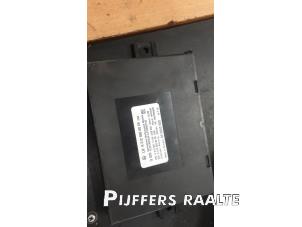 Gebruikte Comfort Module Mercedes E Estate (S212) E-200 CDI 16V BlueEfficiency,BlueTEC Prijs € 50,00 Margeregeling aangeboden door Pijffers B.V. Raalte