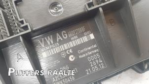 Module Bodycontrol van een Volkswagen Polo V (6R) 1.2 TSI 2012