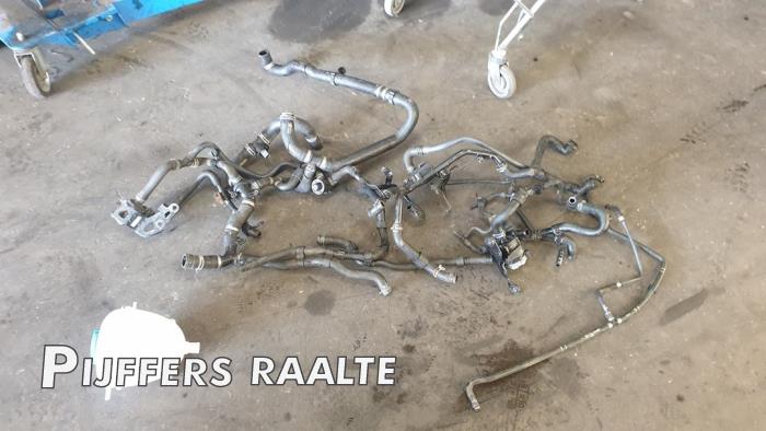 Leiding (diversen) van een Volkswagen Crafter (SY) 2.0 TDI 4Motion 2020