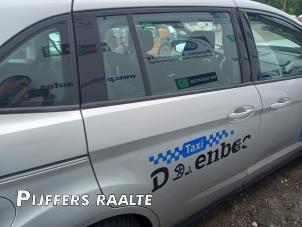 Gebruikte Deur 4Deurs rechts-achter Ford Grand C-Max (DXA) 1.5 TDCi 95 16V Prijs € 450,00 Margeregeling aangeboden door Pijffers B.V. Raalte