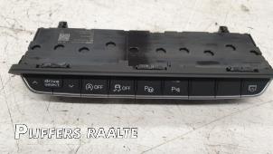 Gebruikte Schakelaar Audi A4 Avant (B9) 3.0 TDI V6 24V Quattro Prijs € 50,00 Margeregeling aangeboden door Pijffers B.V. Raalte