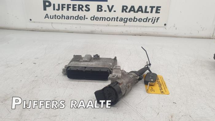 Gebruikte Kontaktslot + computer Volkswagen Polo V (6R) 1.2 TDI 12V BlueMotion Prijs € 242,00 Inclusief btw aangeboden door Pijffers B.V. Raalte