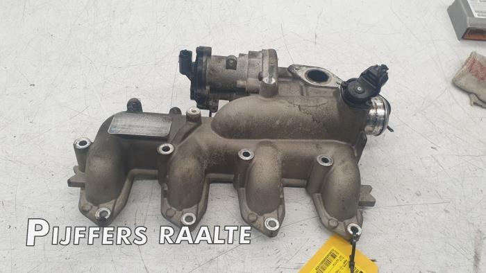 Gebruikte Spruitstuk Inlaat Ford Transit Connect 1.8 TDCi 90 DPF Prijs € 75,00 Margeregeling aangeboden door Pijffers B.V. Raalte