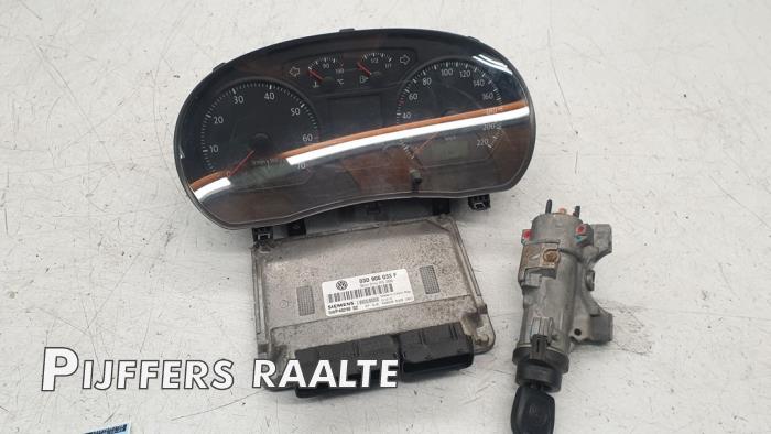 Gebruikte Contactslot + computer Volkswagen Polo IV (9N1/2/3) 1.2 Prijs € 100,00 Margeregeling aangeboden door Pijffers B.V. Raalte