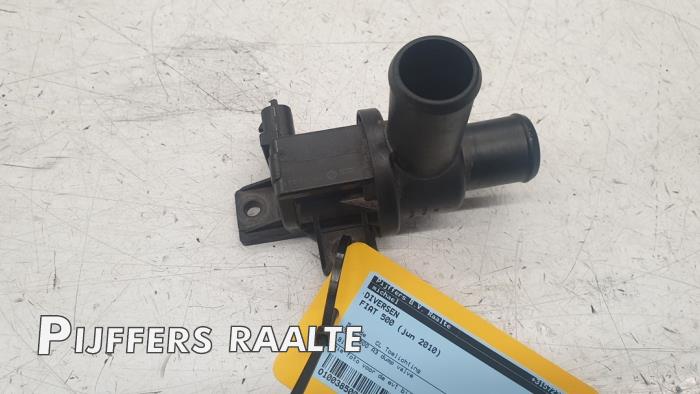 Gebruikte Diversen Fiat 500/595/695 1.4 T-Jet 16V Prijs € 30,00 Margeregeling aangeboden door Pijffers B.V. Raalte