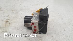 Gebruikte ABS Pomp Fiat Doblo Cargo (263) 1.6 D Multijet Prijs € 150,00 Margeregeling aangeboden door Pijffers B.V. Raalte