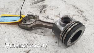 Gebruikte Zuiger Volvo XC90 II 2.0 D5 16V AWD Prijs € 100,00 Margeregeling aangeboden door Pijffers B.V. Raalte