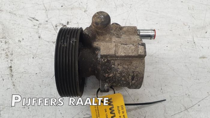 Gebruikte Pomp Servo Opel Movano (4A1; 4A2; 4B2; 4B3; 4C2; 4C3) 3.0 CDTI 16V Prijs € 45,00 Margeregeling aangeboden door Pijffers B.V. Raalte