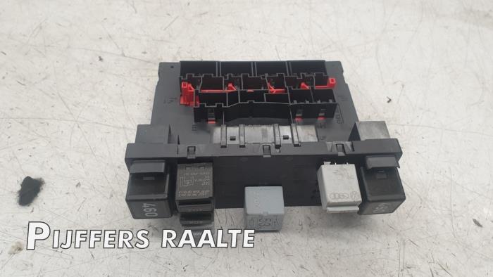 Gebruikte Computer Body Control Audi A3 Sportback (8PA) 1.8 TFSI 16V Prijs € 65,00 Margeregeling aangeboden door Pijffers B.V. Raalte