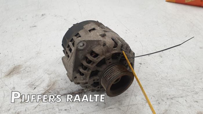 Gebruikte Dynamo Fiat Ducato (243/244/245/247) 2.8 JTD 15 Prijs € 50,00 Margeregeling aangeboden door Pijffers B.V. Raalte