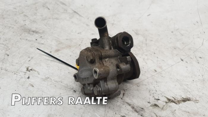 Gebruikte Pomp Servo Volkswagen LT II 2.5 TDi Prijs € 49,00 Margeregeling aangeboden door Pijffers B.V. Raalte