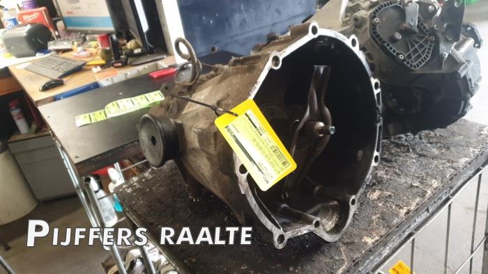 Gebruikte Versnellingsbak Volkswagen LT II 2.5 TDi Prijs € 399,00 Margeregeling aangeboden door Pijffers B.V. Raalte