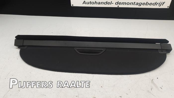 Rolhoes Bagageruimte van een Renault Megane III Grandtour (KZ) 1.2 16V TCE 130 2014