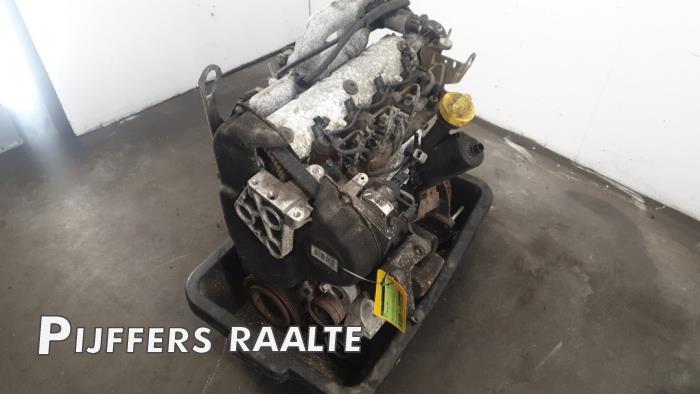 Gebruikte Motor Opel Vivaro 1.9 DI Prijs € 1.813,79 Inclusief btw aangeboden door Pijffers B.V. Raalte