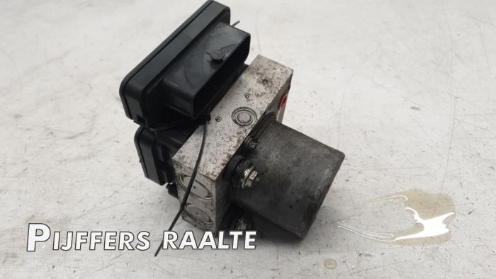 Gebruikte ABS Pomp Volkswagen Crafter 2.0 TDI 16V Prijs € 181,50 Inclusief btw aangeboden door Pijffers B.V. Raalte