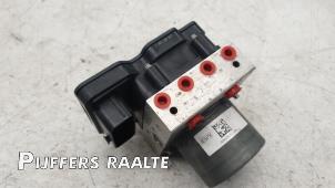 Gebruikte ABS Pomp Mercedes Sprinter 5t (907.6) 515 CDI 2.0 D RWD Prijs € 423,50 Inclusief btw aangeboden door Pijffers B.V. Raalte