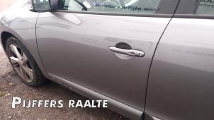 Gebruikte Portier 4Deurs links-voor Renault Megane III Grandtour (KZ) 1.2 16V TCE 115 Prijs € 200,00 Margeregeling aangeboden door Pijffers B.V. Raalte