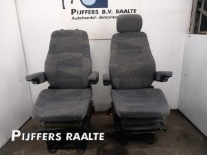 Gebruikte Voorstoelen links + rechts Renault Master III (ED/HD/UD) 3.0 dCi 16V 140 Prijs € 1.512,50 Inclusief btw aangeboden door Pijffers B.V. Raalte